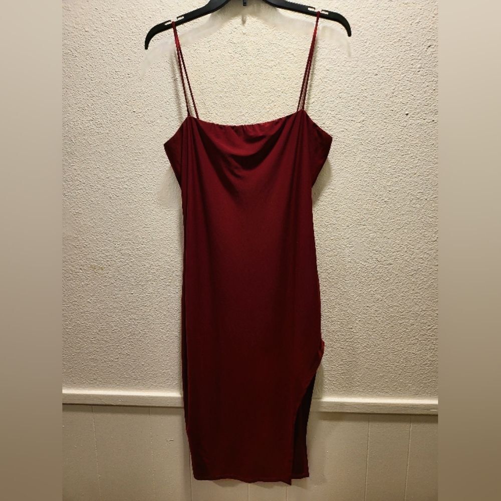 Fashion Nova girls night out hem split dress